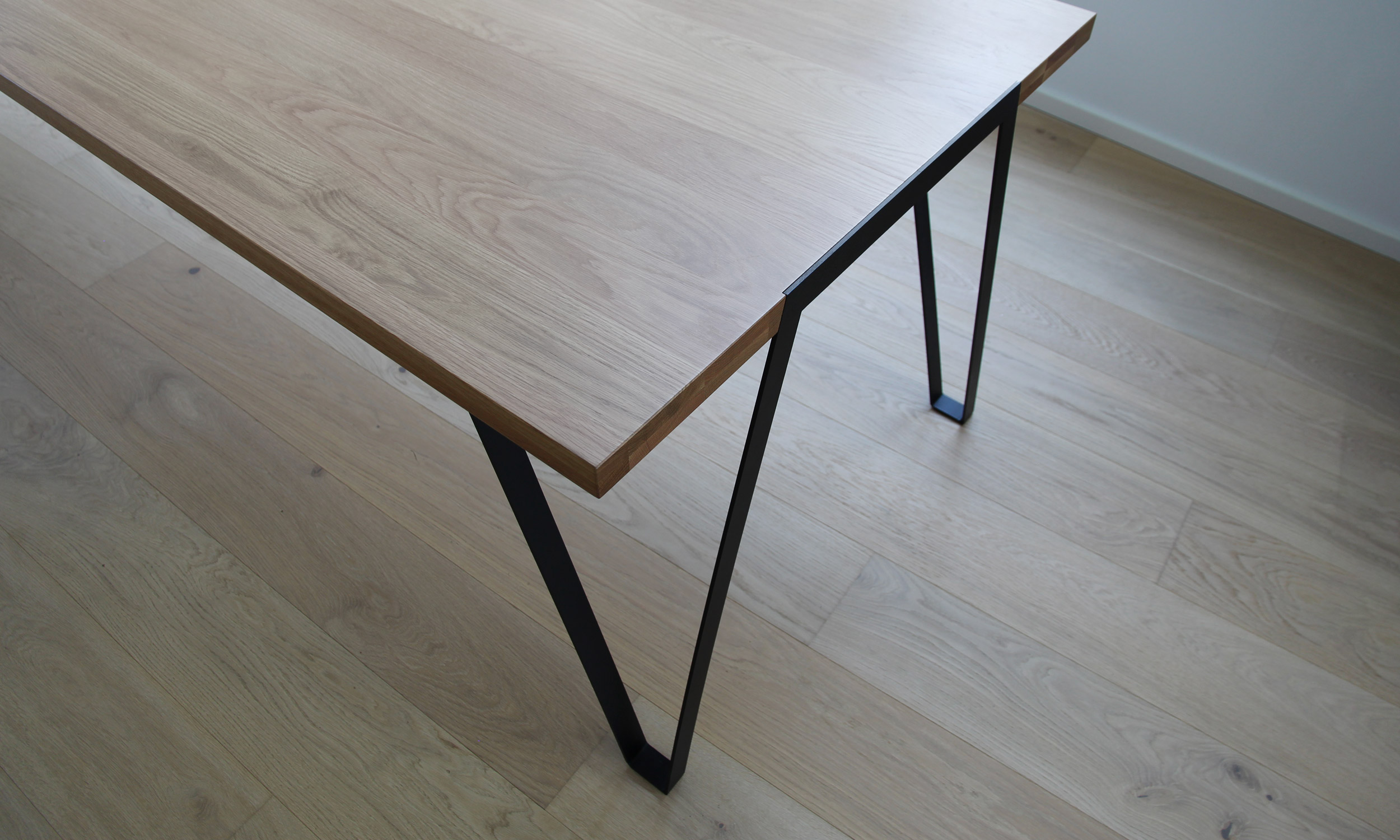 Omecara-table-design-7